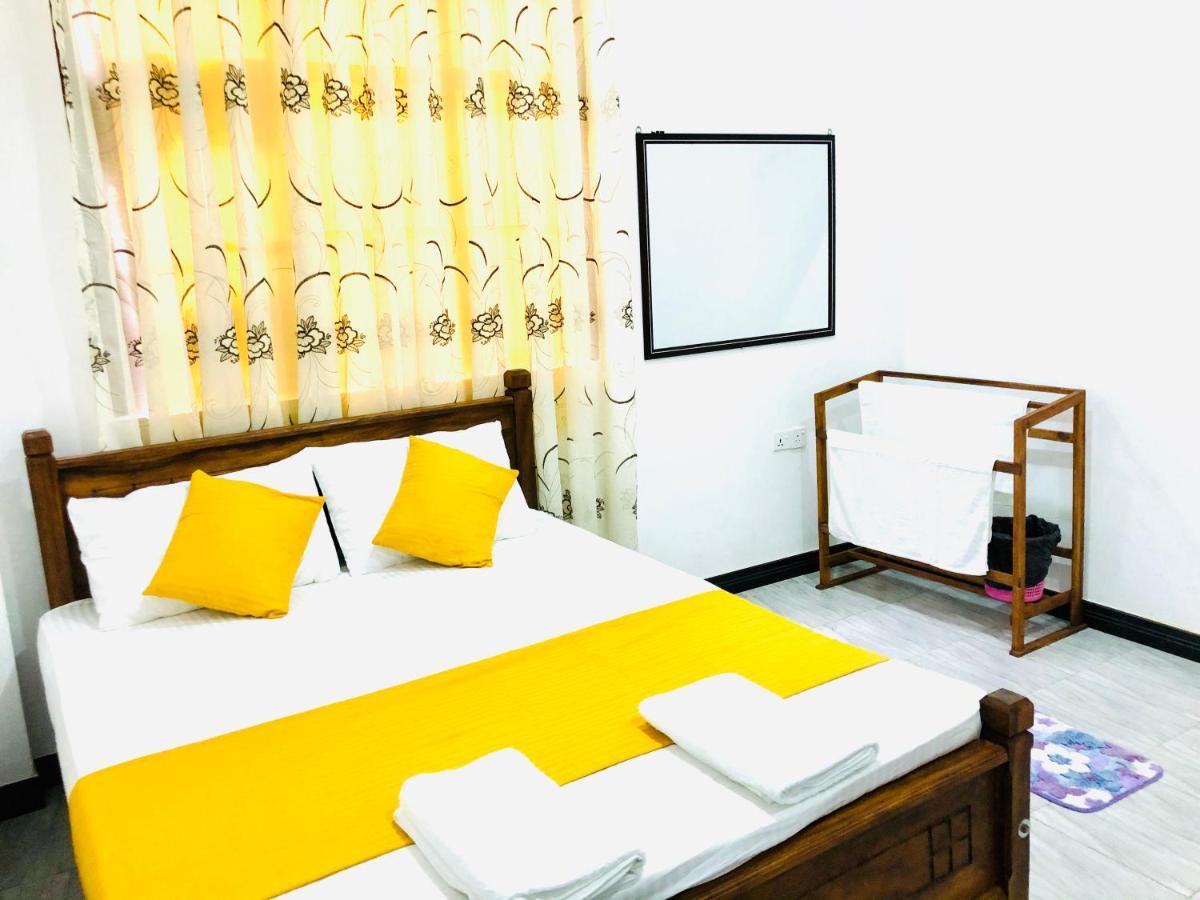 Freedom Inn Negombo Exterior foto